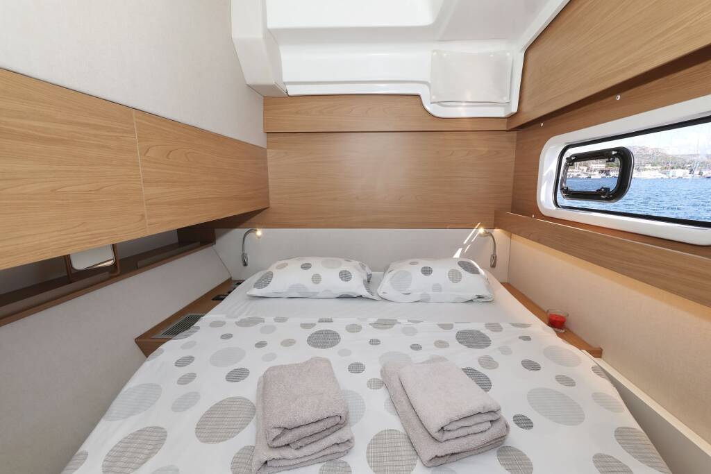 Katamaran Bali Catspace Rolling Stone