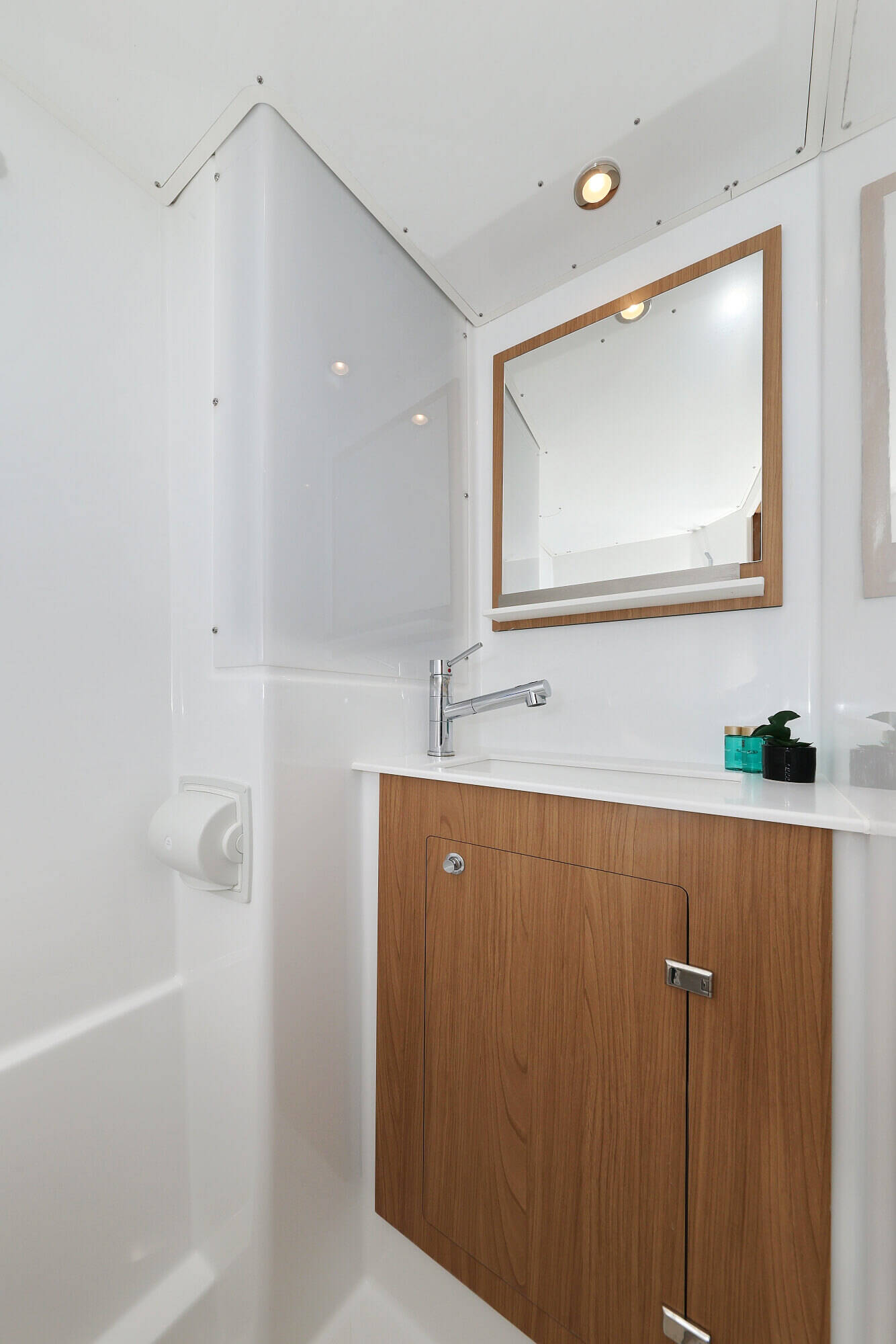 Katamaran Bali Catspace Rolling Stone