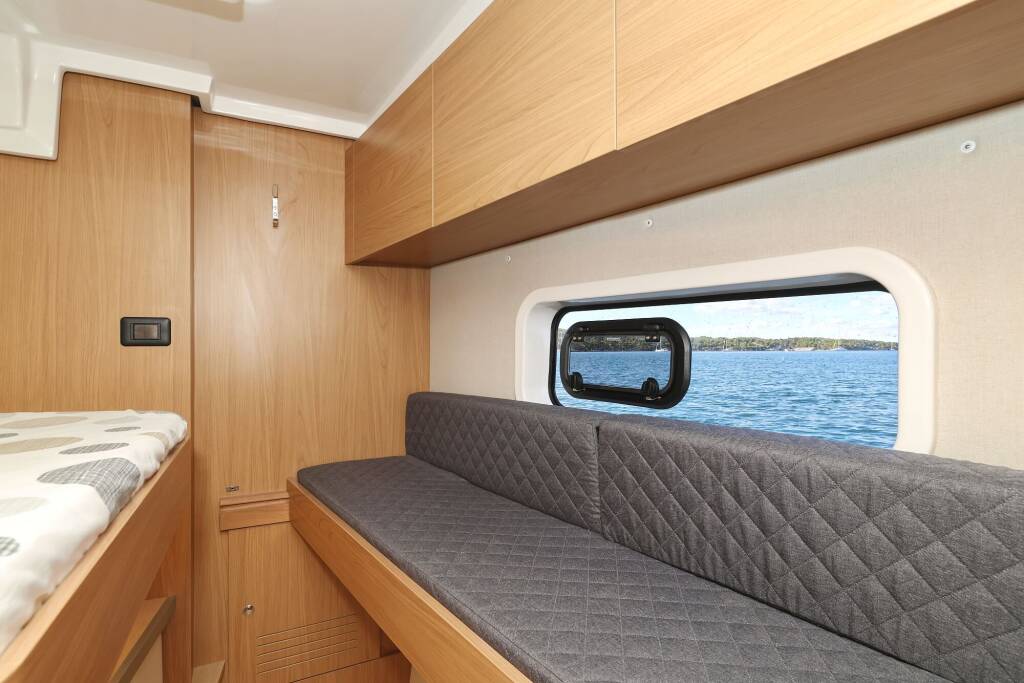 Katamaran Bali Catspace Rolling Stone