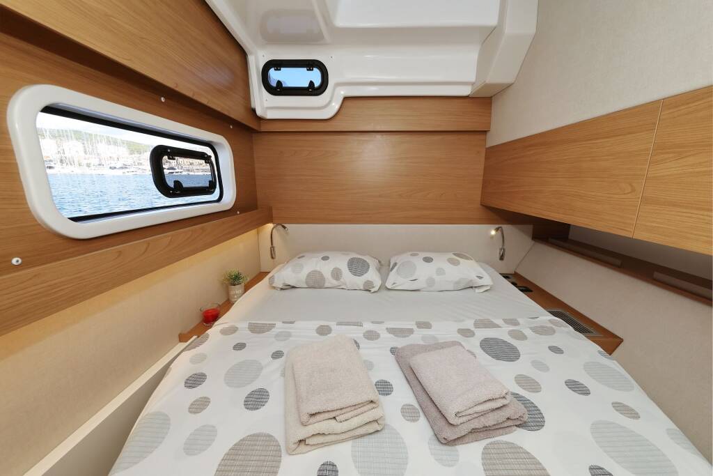 Katamaran Bali Catspace Rolling Stone