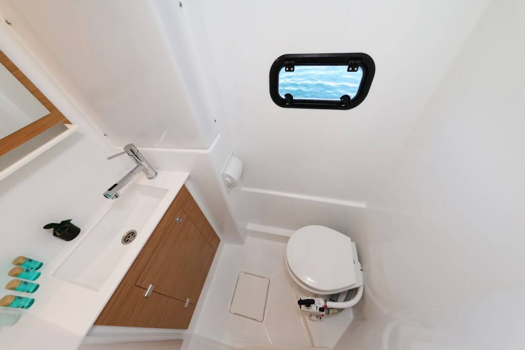 Katamaran Bali Catspace Rolling Stone