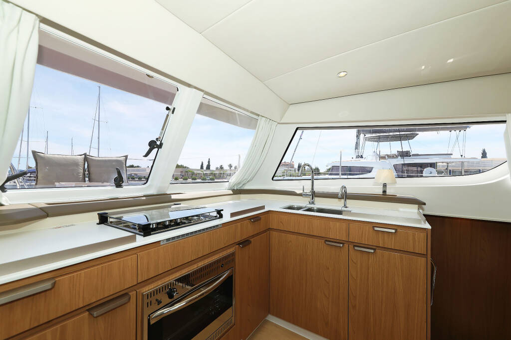 Katamaran Bali Catspace Esteri