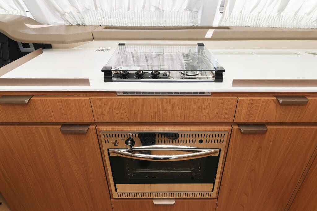 Katamaran Bali Catspace Esteri