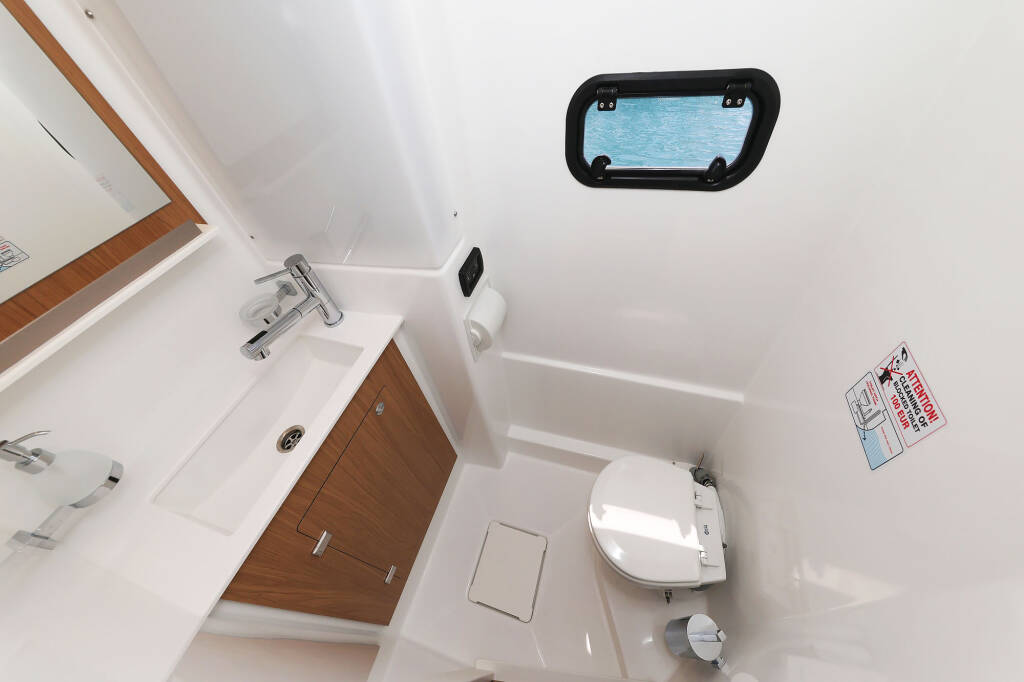 Katamaran Bali Catspace Esteri