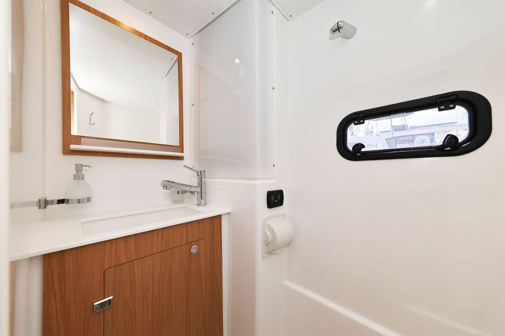 Katamaran Bali Catspace Esteri