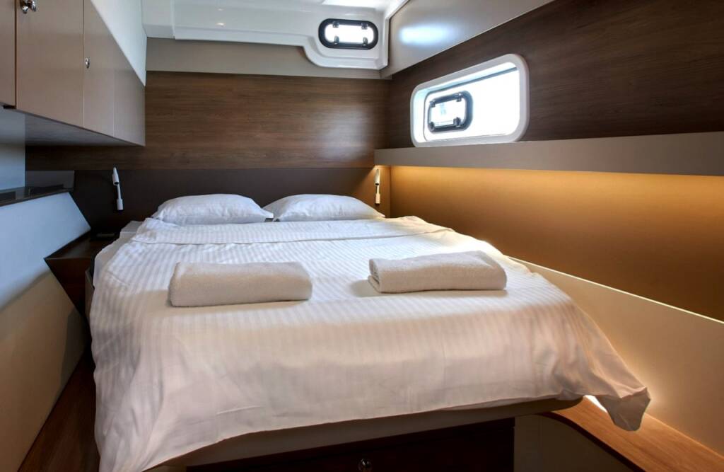 Catamaran Bali Catspace Steady Streamer