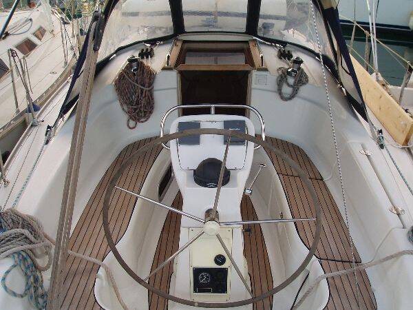 Sailing yacht Bavaria 32 Cruiser Athina