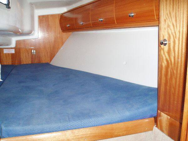 Sailing yacht Bavaria 32 Cruiser Athina