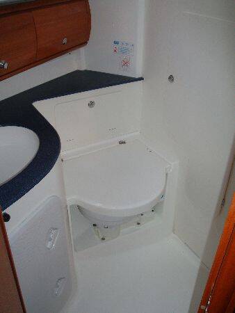 Sailing yacht Bavaria 32 Cruiser Athina