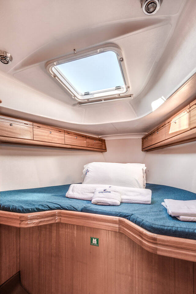 Sailing yacht Bavaria 33 Athena