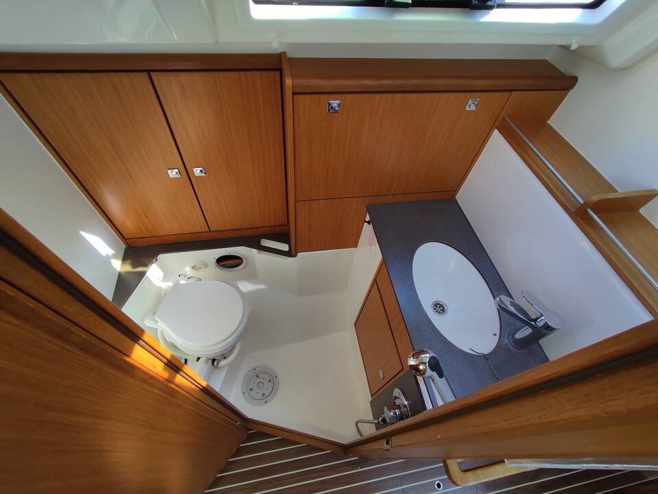 Sailing yacht Bavaria 37 Cruiser Andrelli