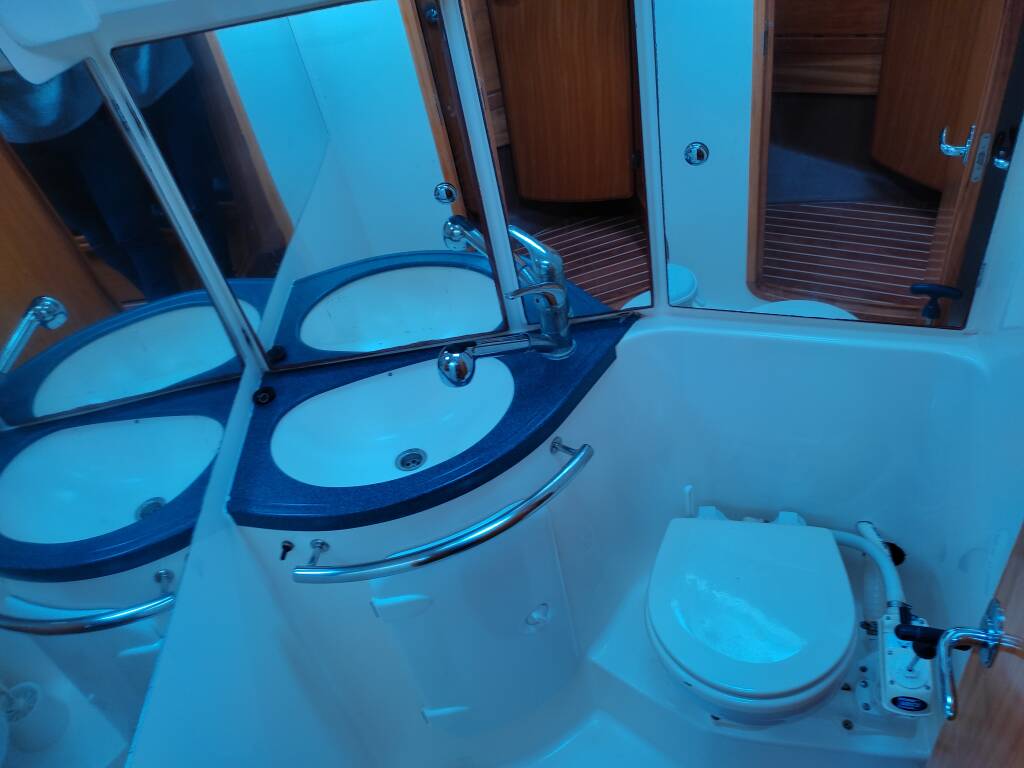 Sailing yacht Bavaria 37 Cruiser Paula