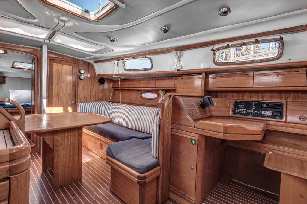 Sailing yacht Bavaria 37 Cruiser Hespera