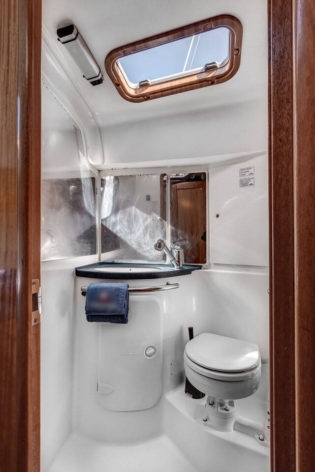 Sailing yacht Bavaria 37 Cruiser Hespera