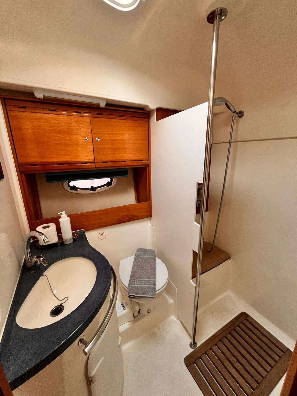 Motor yacht Bavaria 37 Sport Amigo