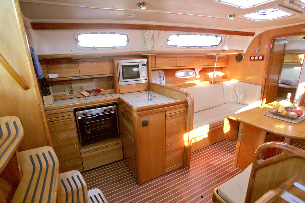 Sailing yacht Bavaria 38 Cruiser Aristoteles