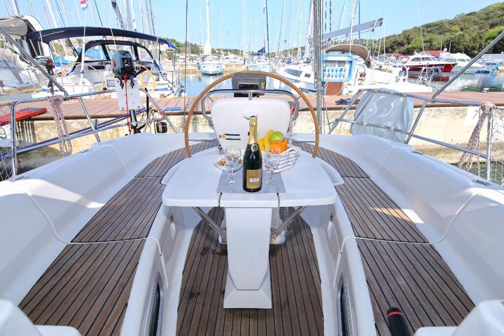 Segelyachten Bavaria 38 Carry on