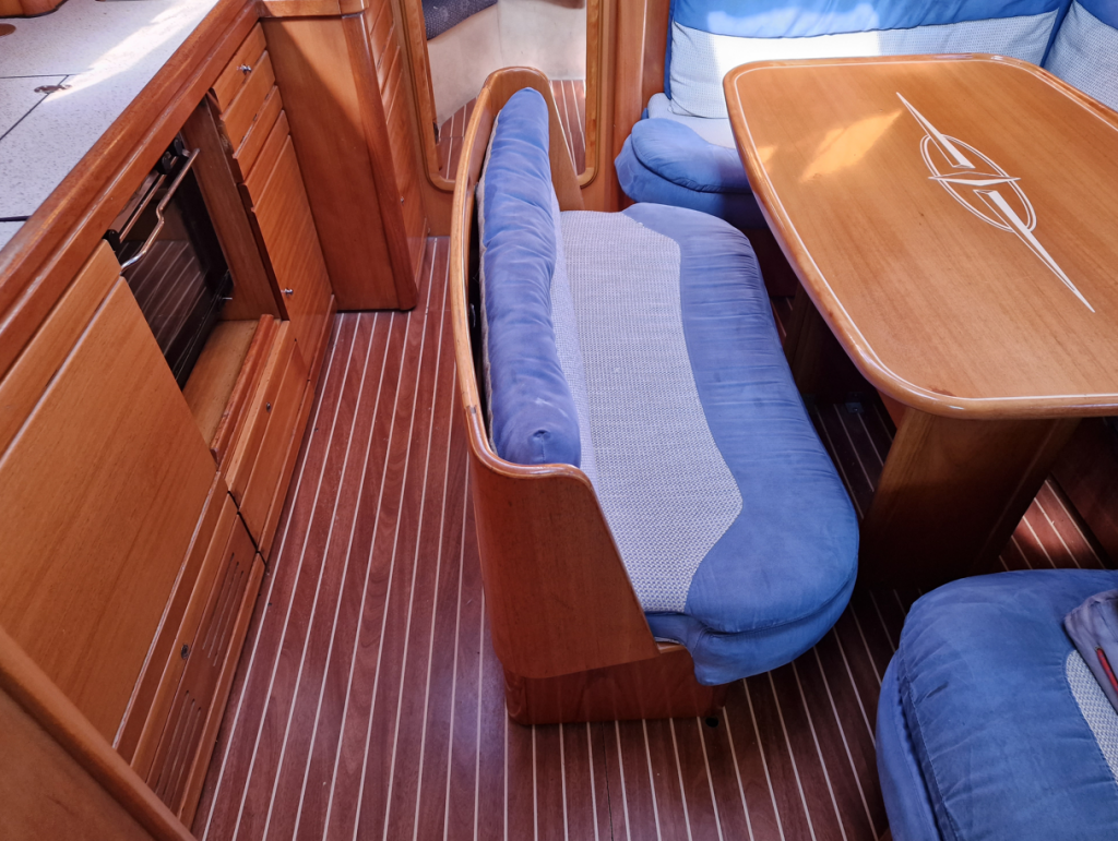 Sailing yacht Bavaria 39 Cruiser Eleni