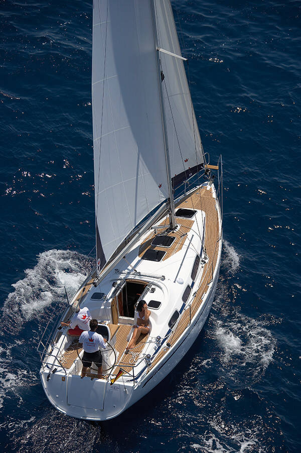 Sailing yacht Bavaria 39 Cruiser Natalie