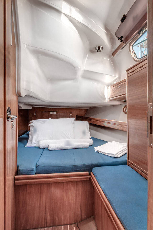 Sailing yacht Bavaria 39 Cruiser Zephyros