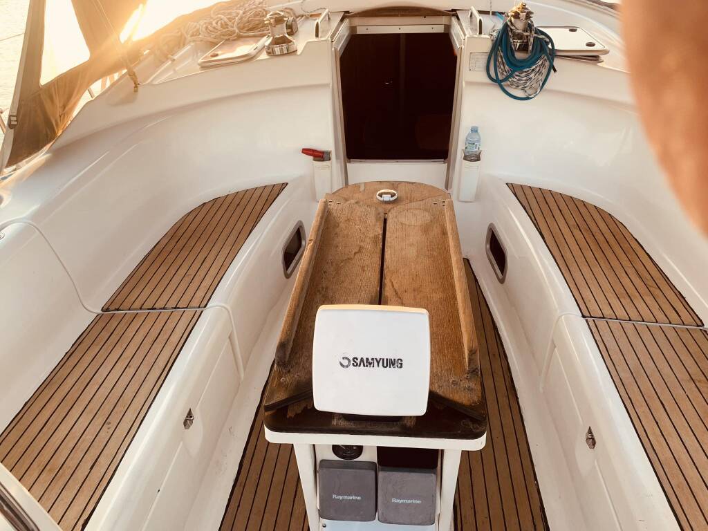 Segelyachten Bavaria 42 Cruiser Okeanis