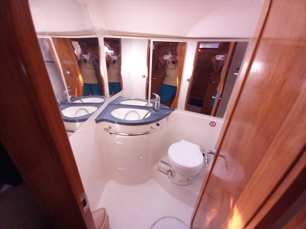 Segelyachten Bavaria 42 Cruiser Okeanis