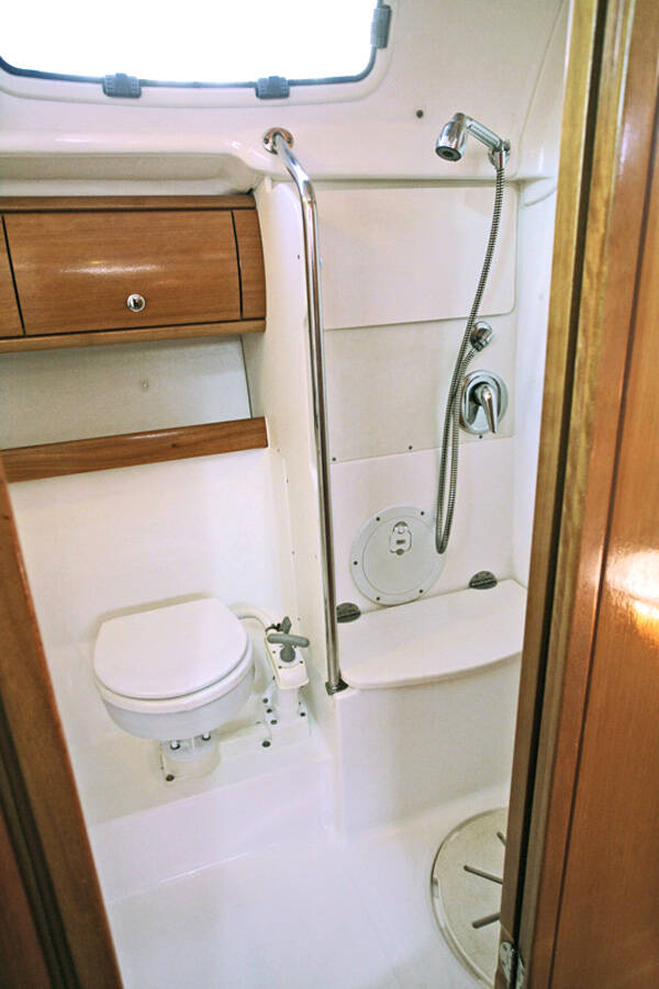 Segelyachten Bavaria 42 Cruiser Iraklis