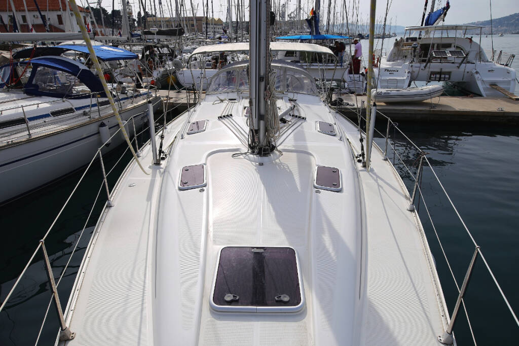 Sailing yacht Bavaria 43 Cruiser 
