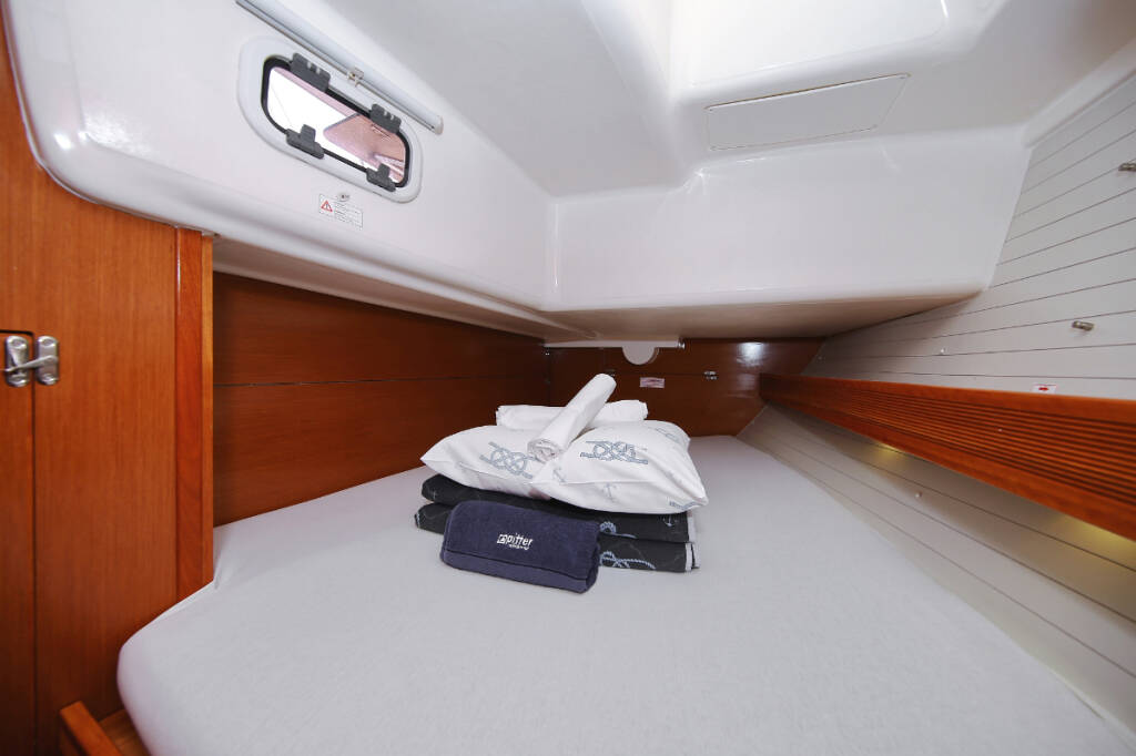 Sailing yacht Bavaria 43 Cruiser 