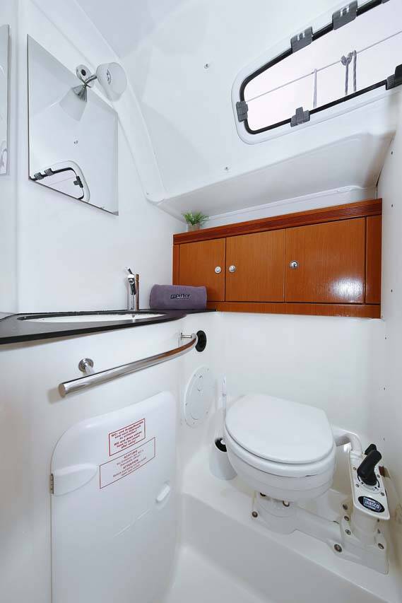 Sailing yacht Bavaria 43 Cruiser 