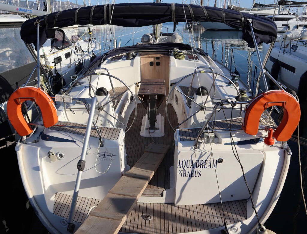 Sailing yacht Bavaria 43 Cruiser ECONOMY