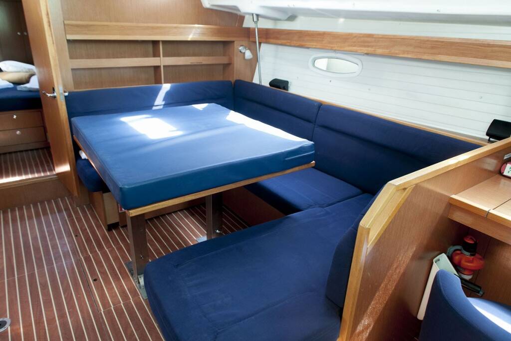 Segelyachten Bavaria 43 Cruiser Constantina
