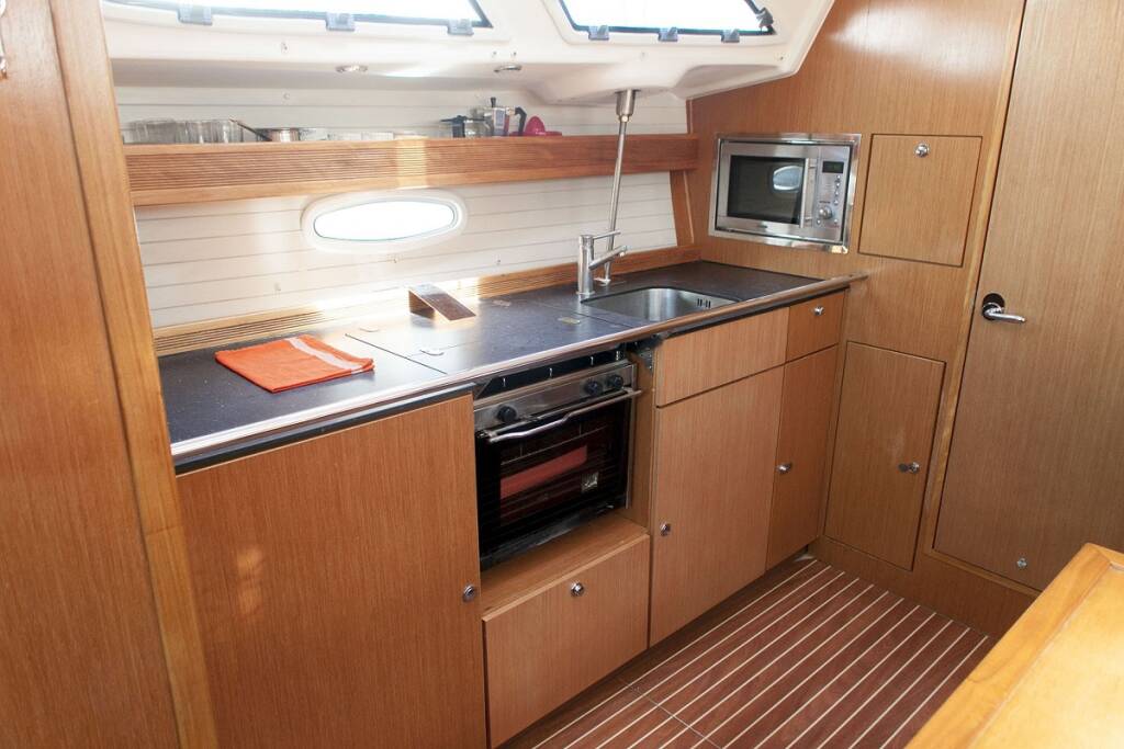 Segelyachten Bavaria 43 Cruiser Constantina