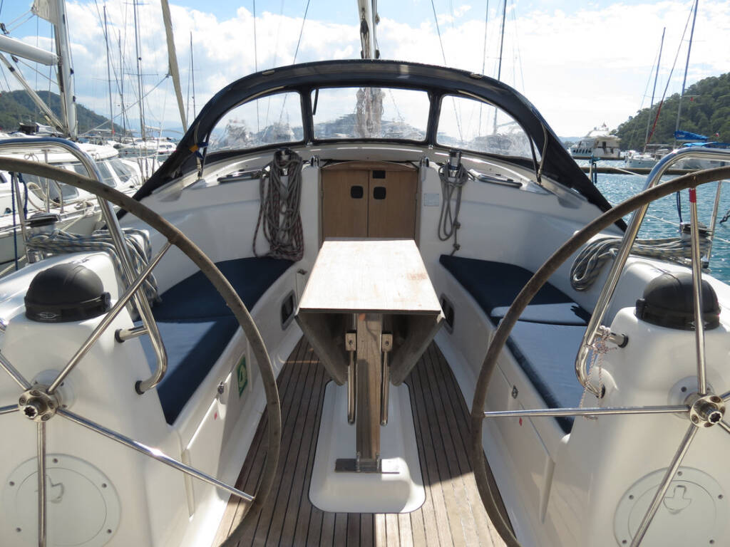 Sailing yacht Bavaria 43 Cruiser Yilki