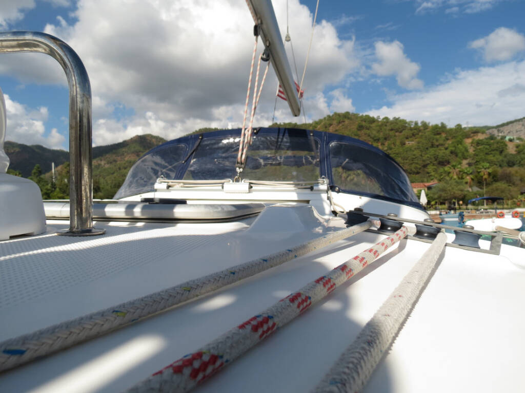 Sailing yacht Bavaria 43 Cruiser Yilki
