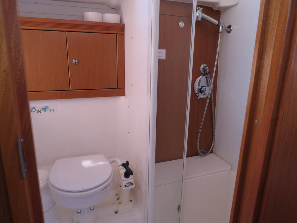 Sailing yacht Bavaria 43 Cruiser Yilki