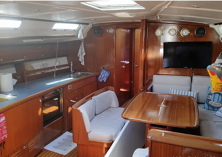 Sailing yacht Bavaria 44 Argonaftis