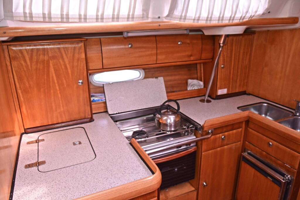 Sailing yacht Bavaria 46 Cruiser Chronos