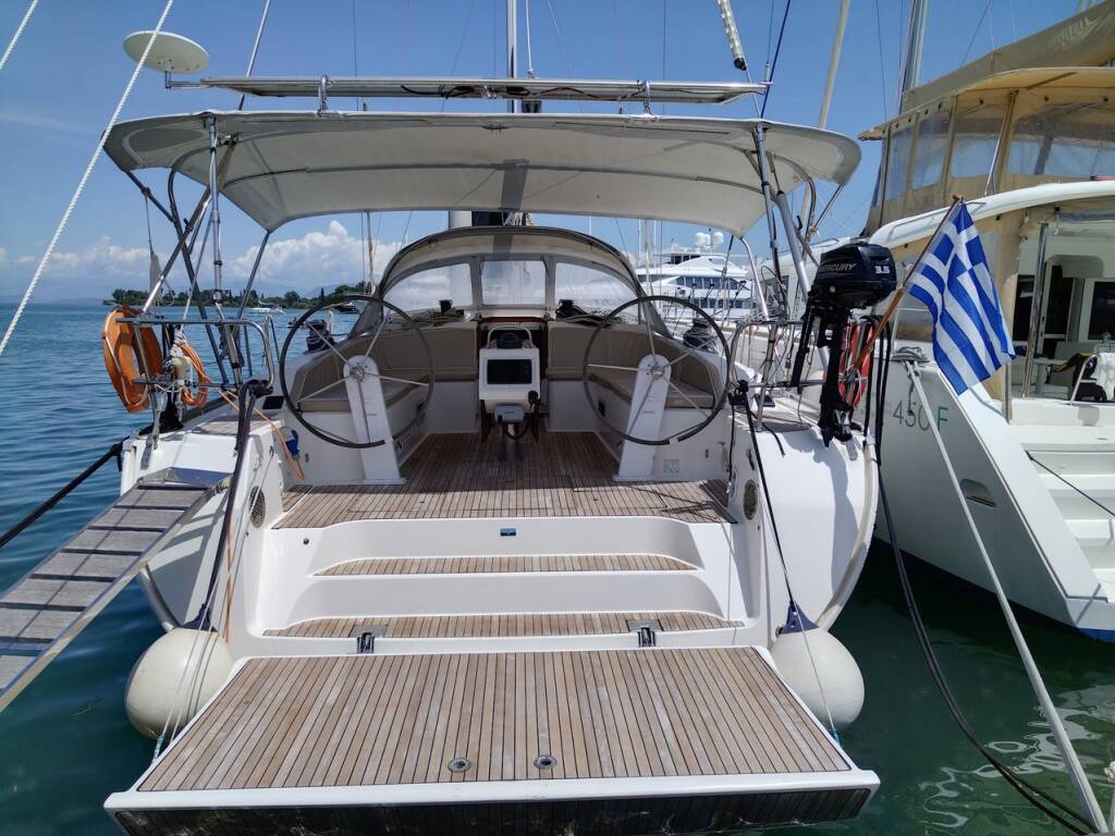 Sailing yacht Bavaria 51 Cruiser Gin Tonic