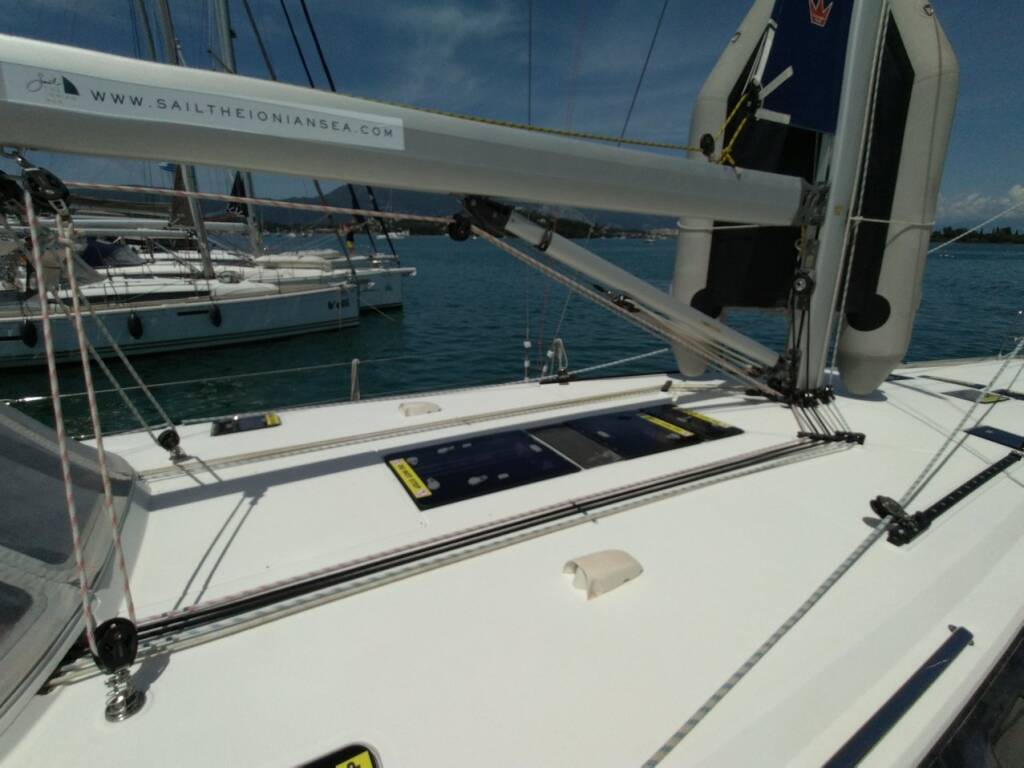 Sailing yacht Bavaria 51 Cruiser Gin Tonic