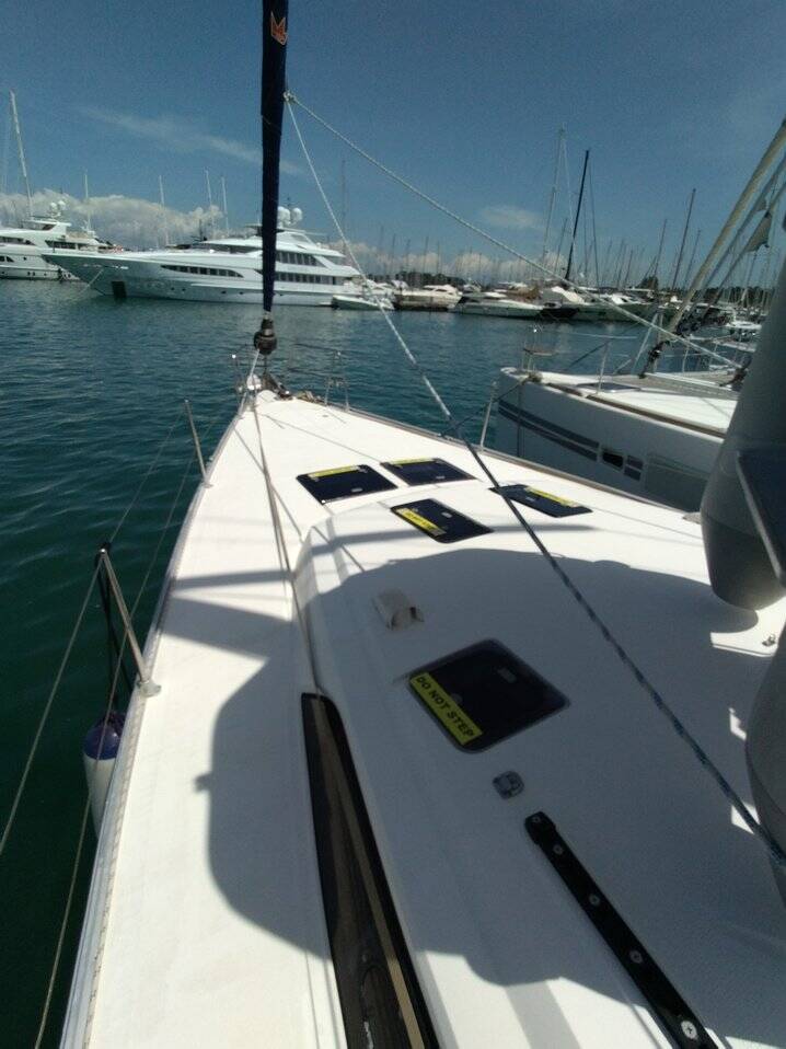 Sailing yacht Bavaria 51 Cruiser Gin Tonic