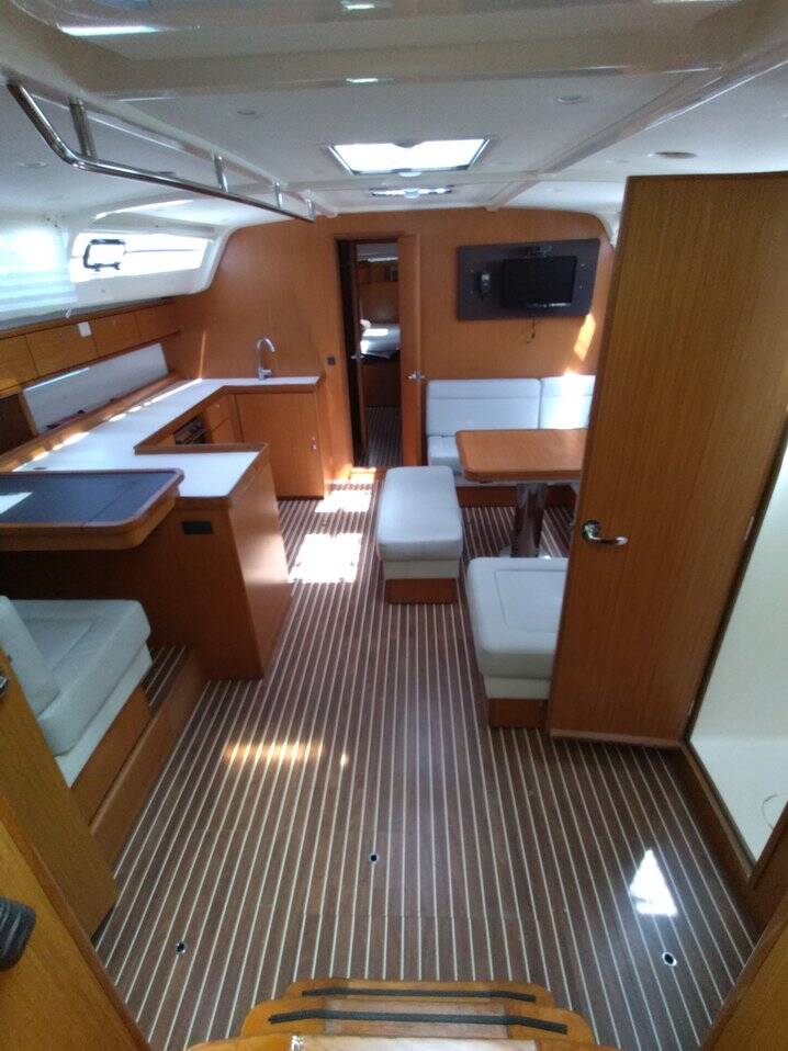 Sailing yacht Bavaria 51 Cruiser Gin Tonic