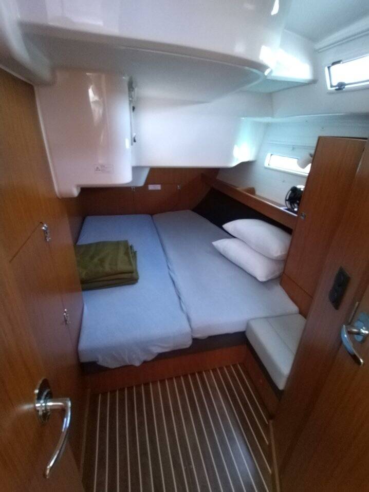 Sailing yacht Bavaria 51 Cruiser Gin Tonic