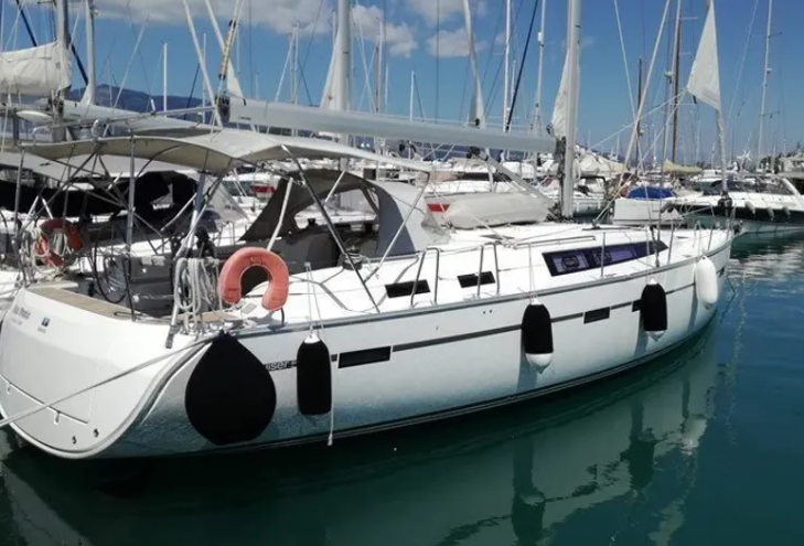 Sailing yacht Bavaria 51 Cruiser Gin Tonic