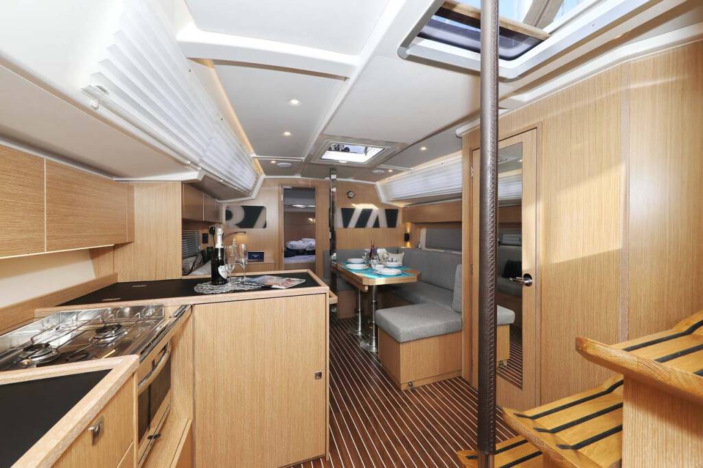 Segelyachten Bavaria C38 Style Amore