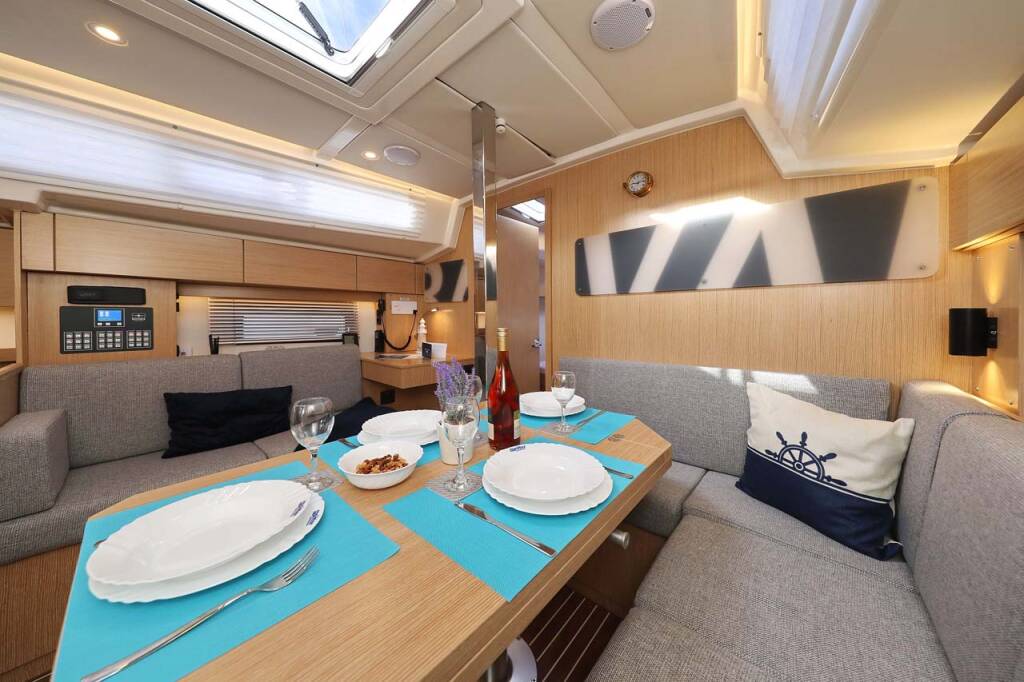 Segelyachten Bavaria C38 Style Amore