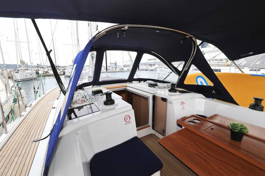 Segelyachten Bavaria C38 Ghost