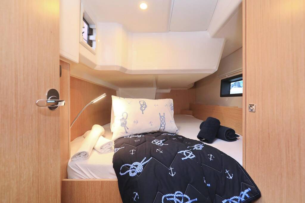 Segelyachten Bavaria C38 Ghost