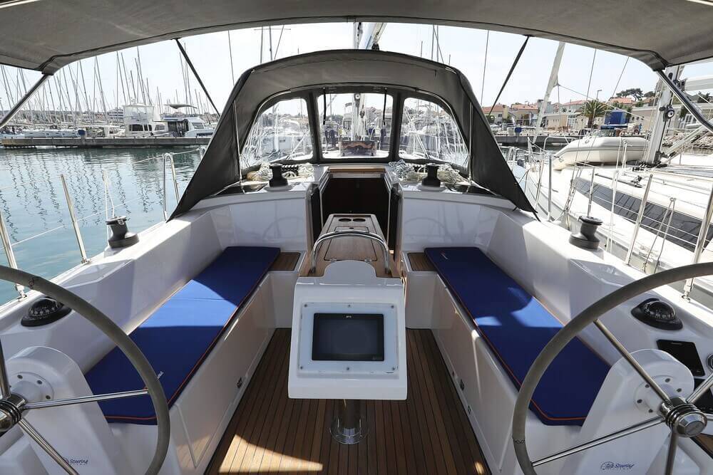 Segelyachten Bavaria C38 Blue Note