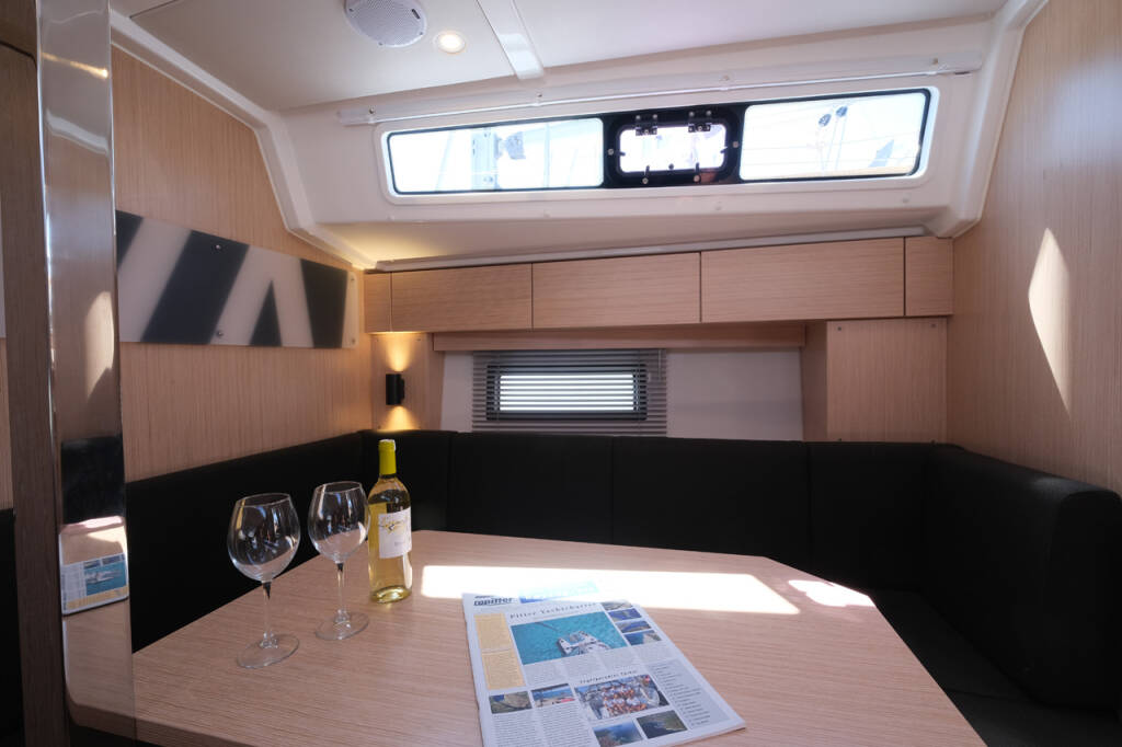 Segelyachten Bavaria C38 Coral